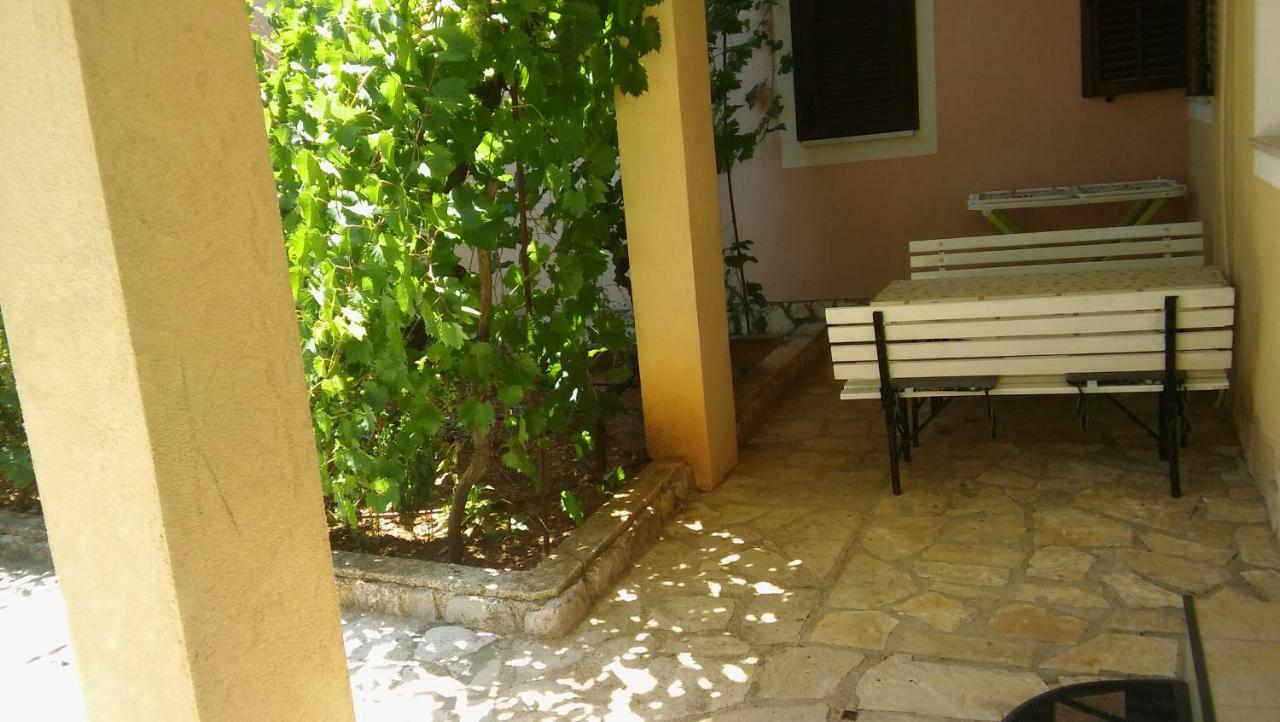 Apartmani Vitkovic II كريس المظهر الخارجي الصورة